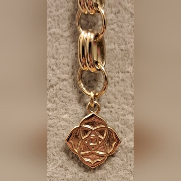 EUC Kendra Scott Harlow Coral Stone Boho Neutral Statement Necklace Jewelery - Picture 6 of 7